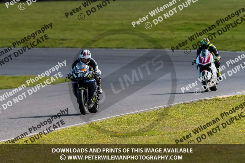 PJM Photography;anglesey no limits trackday;anglesey photographs;anglesey trackday photographs;enduro digital images;event digital images;eventdigitalimages;no limits trackdays;peter wileman photography;racing digital images;trac mon;trackday digital images;trackday photos;ty croes